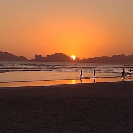 Apartamento Beira Mar - Enseada - Guaruja - 150 Metros Da Praia מראה חיצוני תמונה